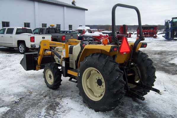 Used Tractor - Cub Cadet 7360SS w loader