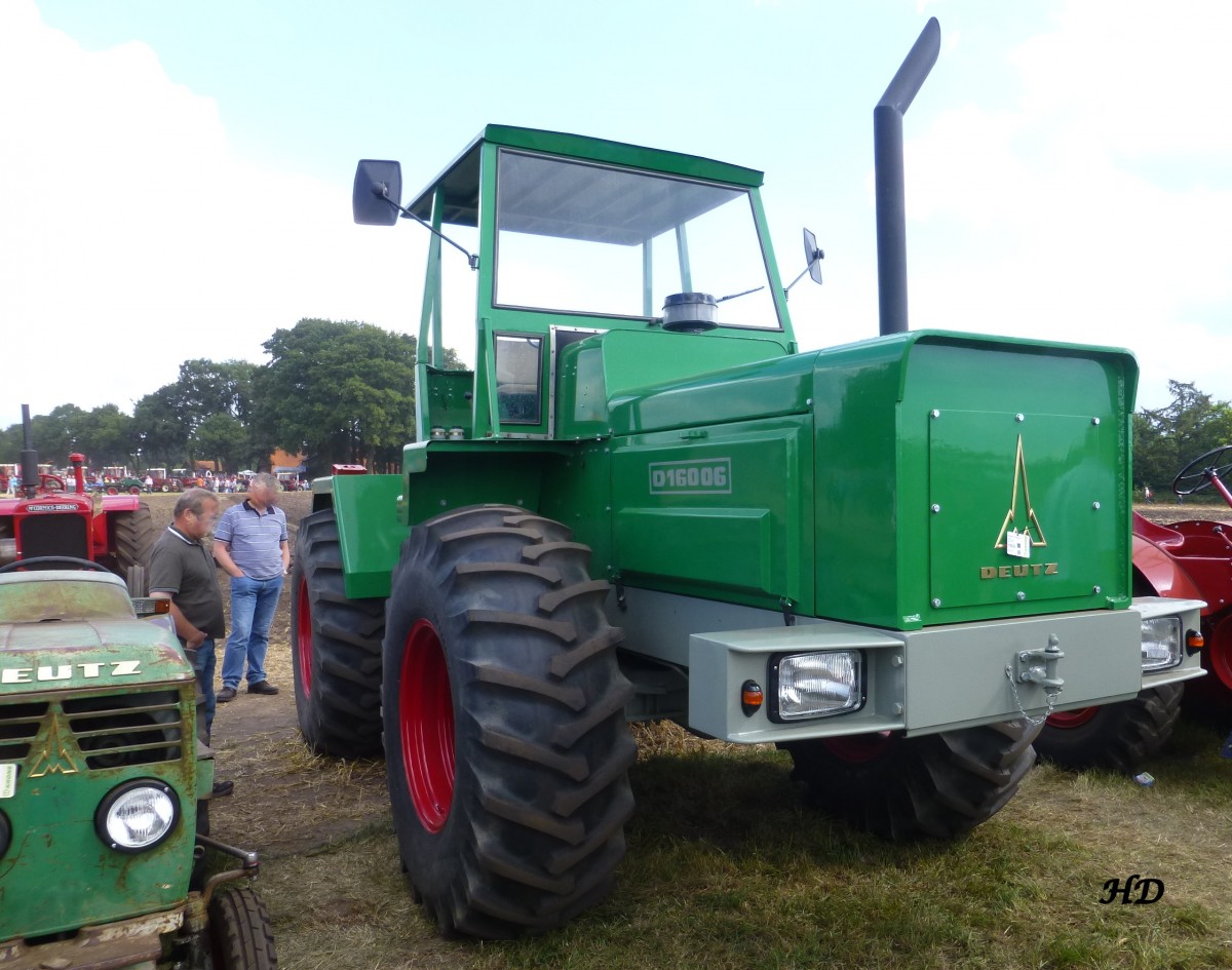 Ein Traktor der Marke Deutz, Typ D 16006, Baujahr 1972 Gesehen bei den ...