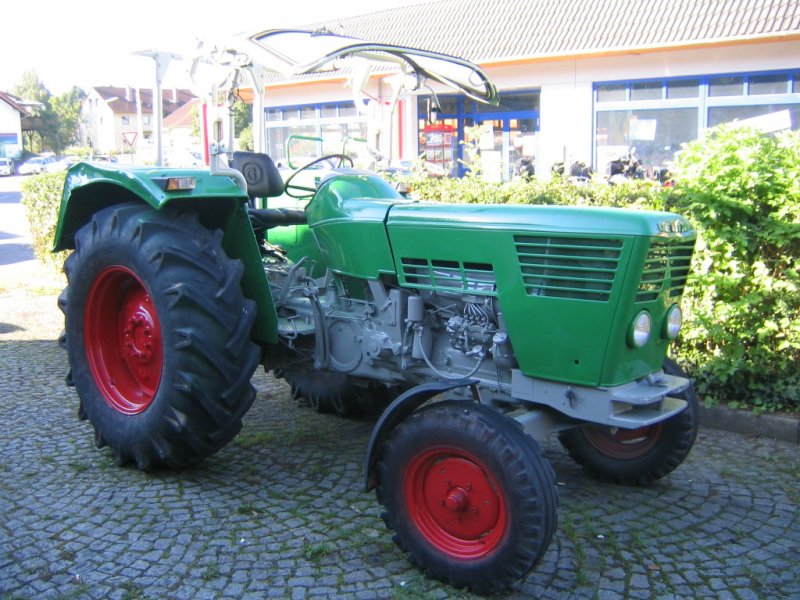 Tractor Deutz-Fahr D 6006 - technikboerse.com