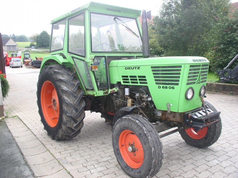 Deutz-Fahr D 6806 Tractor - technikboerse.com