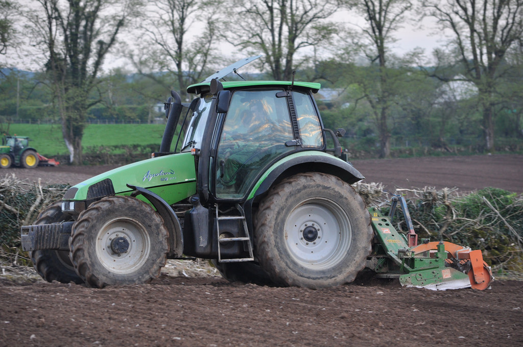 Deutz Fahr Agrotron 120 Mk3 Tractor with an Amazone Power … | Flickr