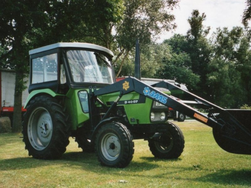Deutz-Fahr 4007 Traktor - technikboerse.com