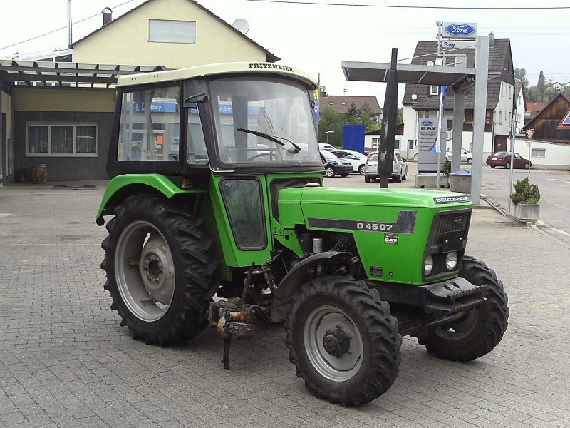 Traktor Deutz-Fahr 4507 Allrad - technikboerse.com