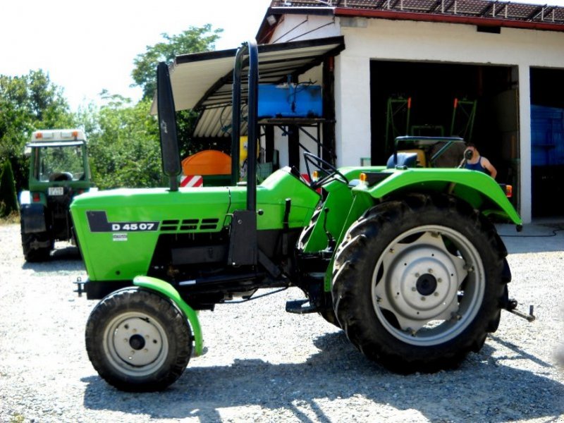 Deutz-Fahr D 4507 Traktor - technikboerse.com