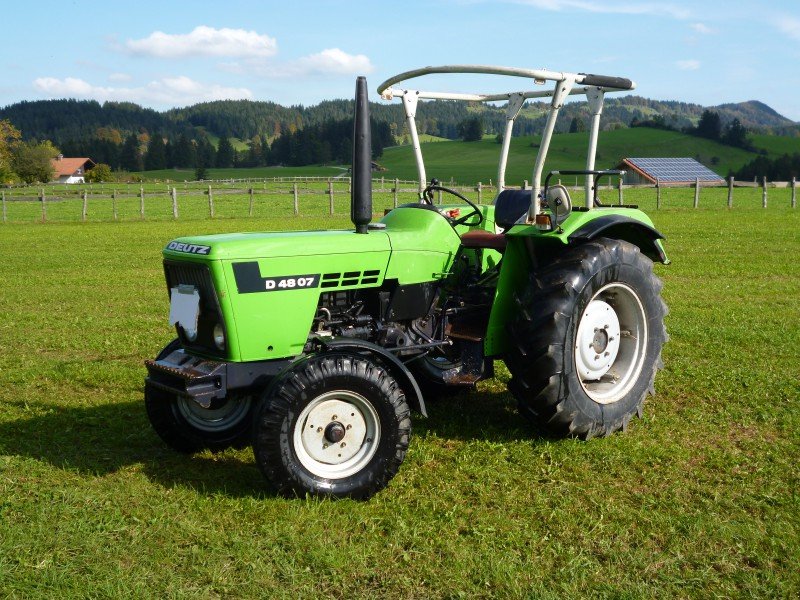 Deutz-Fahr 4807 Traktor - technikboerse.com
