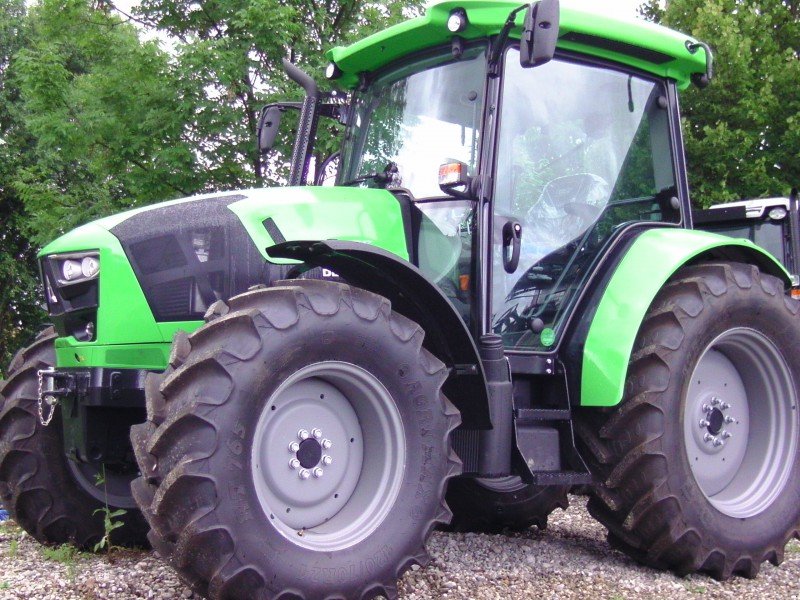 Deutz-Fahr 5100 C DT LS Tractor - technikboerse.com