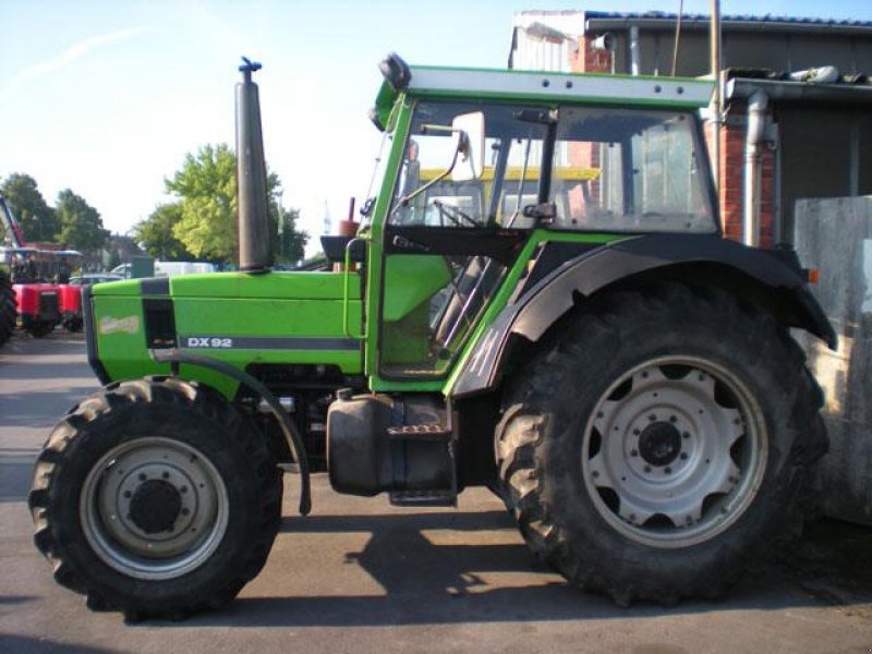 Deutz-Fahr DX 92 A Traktor - technikboerse.com