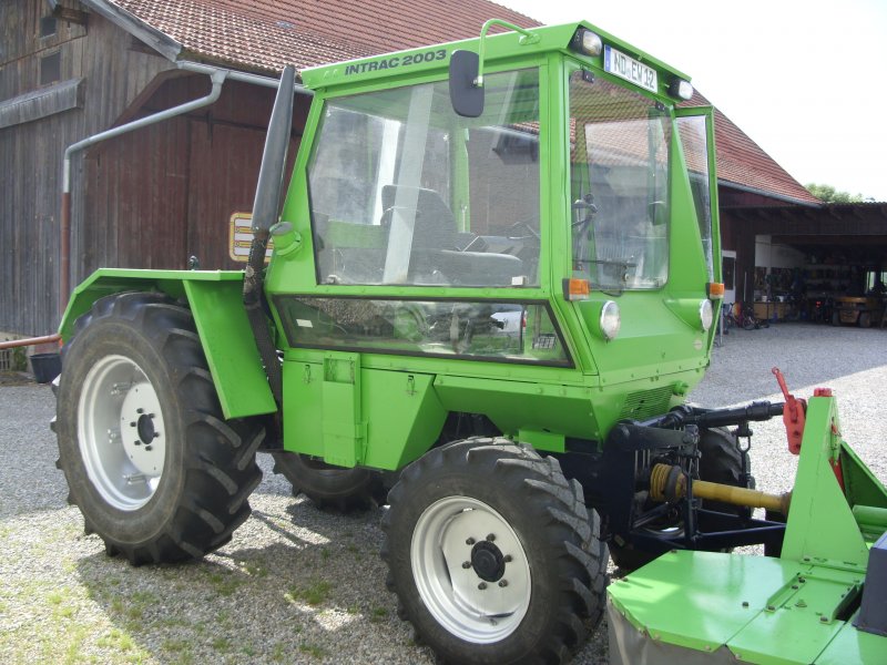 Tractor Deutz-Fahr Intrac 2003 - technikboerse.com