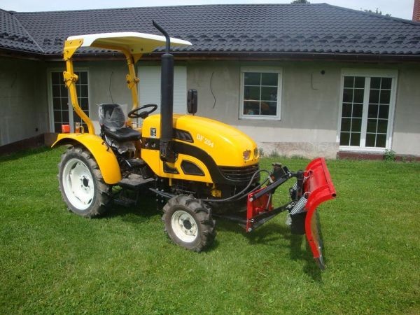 Small tractor Dongfeng DF-254 4WD with license plate ...