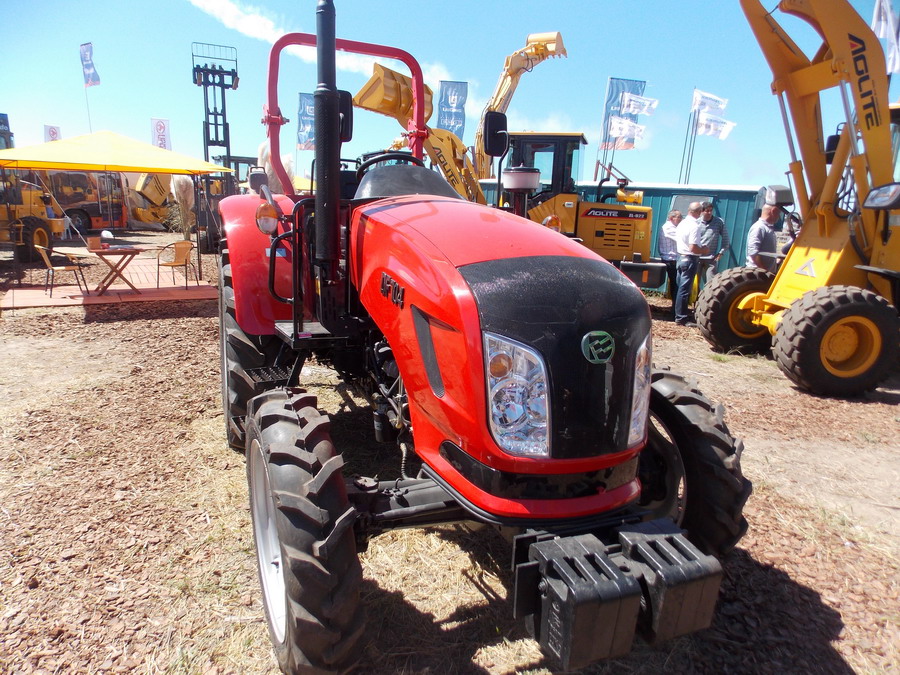 Tractor DongFeng DF-700 - Maquinac