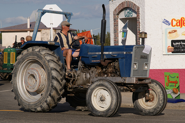 EBRO 470 Tractor 67HP. | Flickr - Photo Sharing!