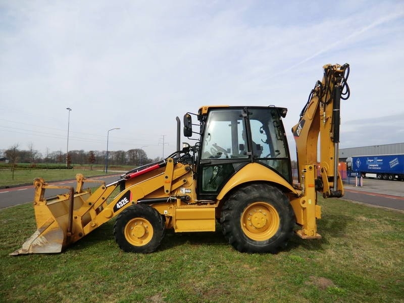 Caterpillar 432E 4x4 With Hammer and Forks backhoe loader from ...