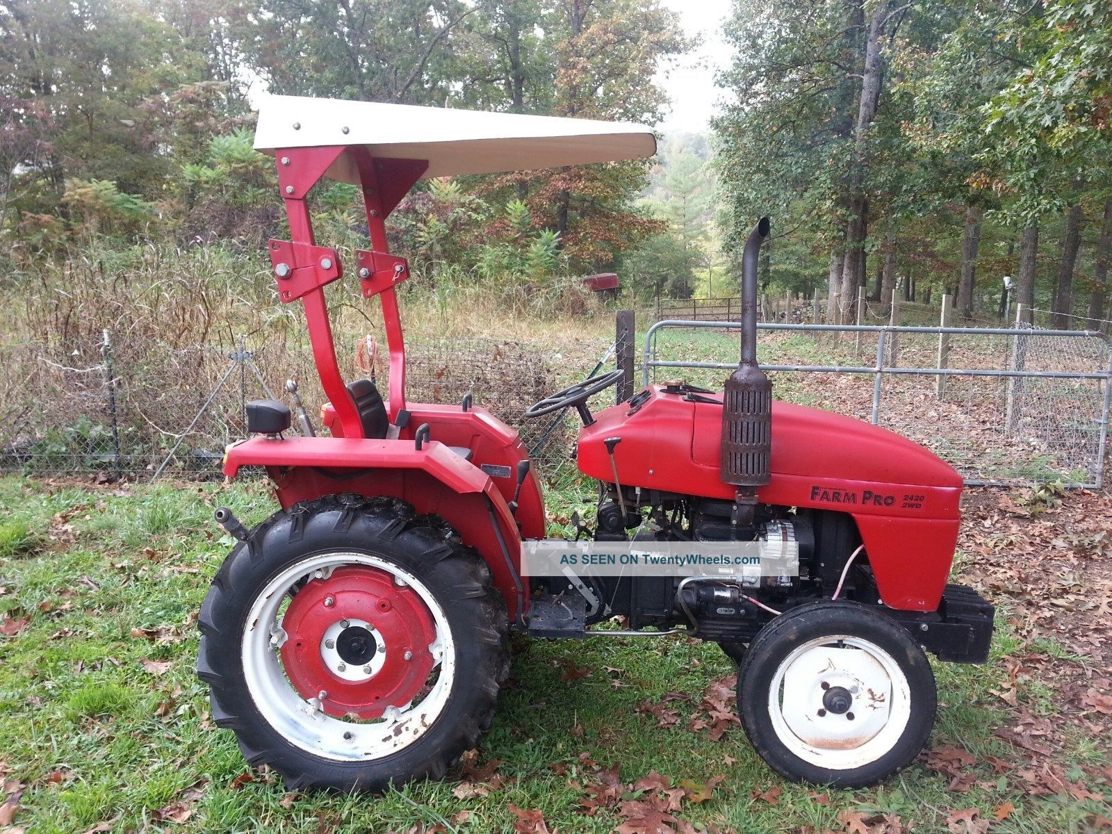 Farm Pro 2420 Tractor Tractors photo