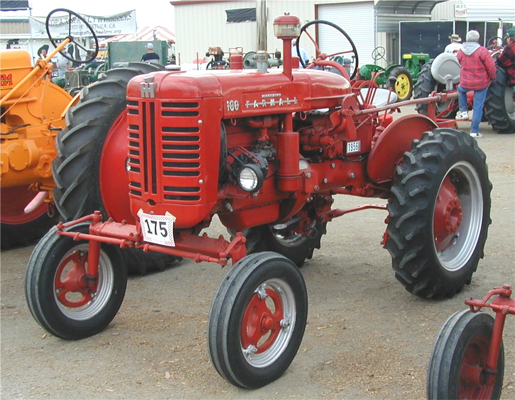 Farmall 100 | Tractor & Construction Plant Wiki | Fandom powered by ...
