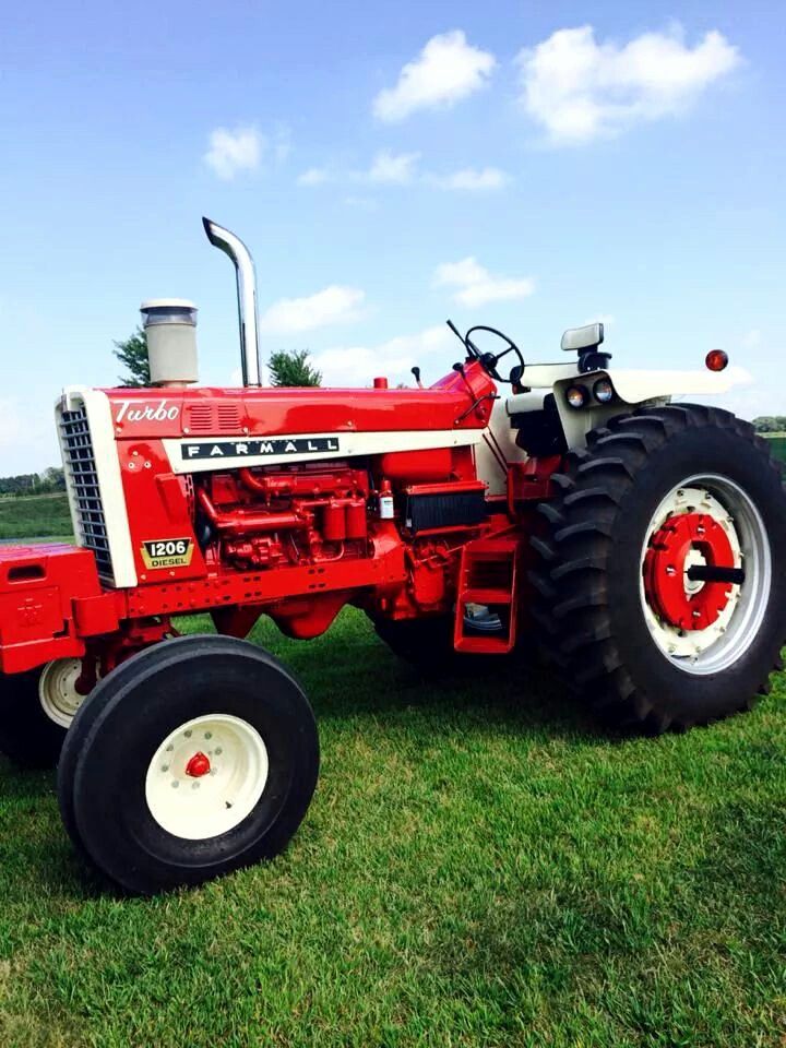FARMALL 1206 | Farmall, IH Tractors #3 | Pinterest | Red Paint, Paint ...