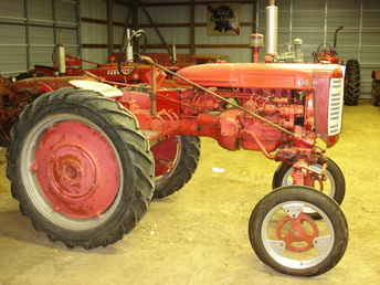 Used Farm Tractors for Sale: Farmall 130 Hi-Clear (2009-01-19 ...