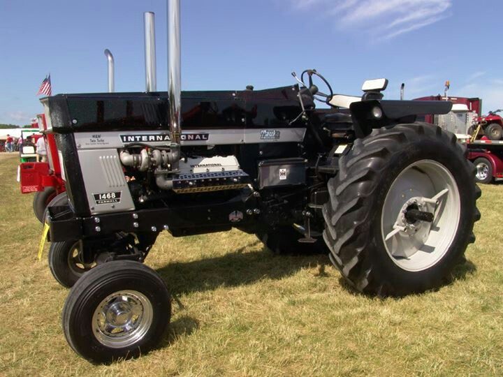 IH 1468 | Farmall, IH Tractors #2 | Pinterest