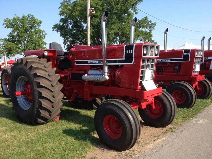 IH 1568 | Farmall, IH Tractors #2 | Pinterest