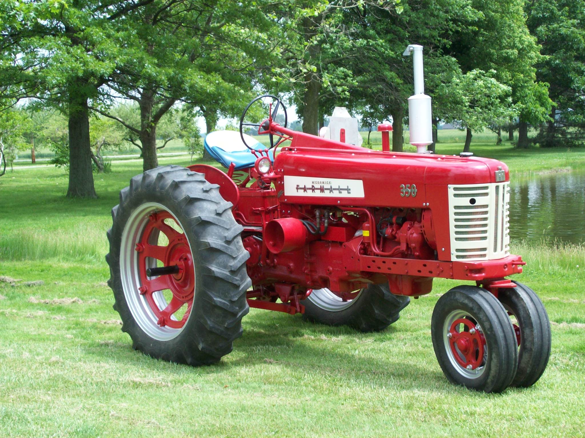 Tractor Talk – 1958 Farmall 350 | Fastline Front Page