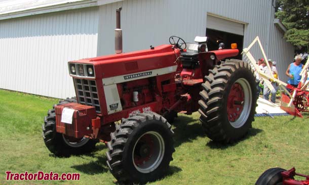 Farmall 766 with four-wheel drive, front-left view