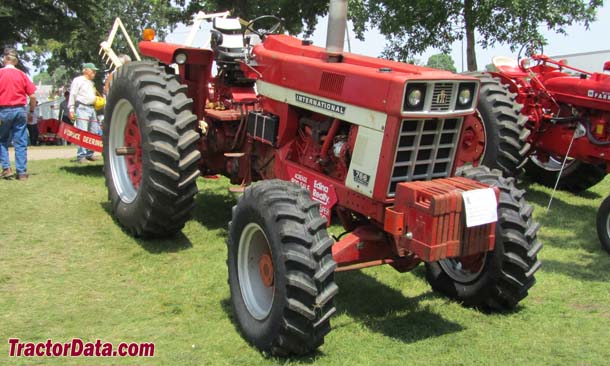 Farmall 766 with four-wheel drive, front-right view