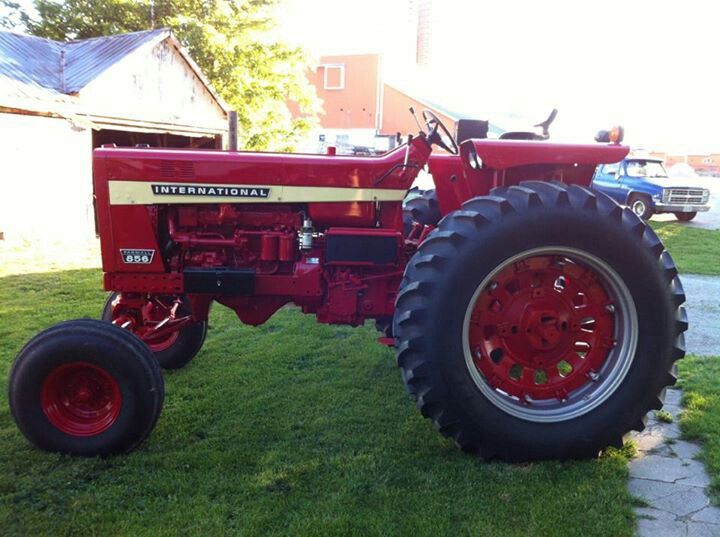 IH 856 | Farmall, IH Tractors #2 | Pinterest