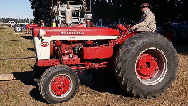 McCormick International A-554 Tractor. | Seen at the Vintage ...