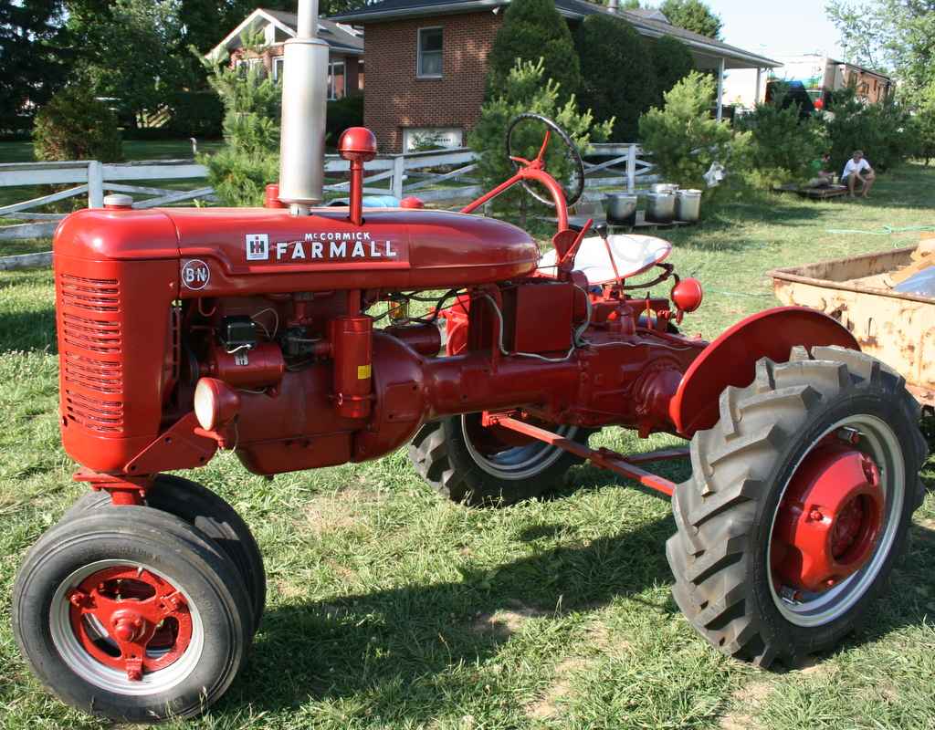 Farmall B Symbol Images & Pictures - Becuo