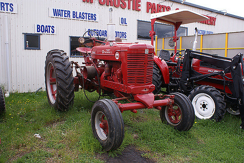 Super BMD Farmall Tractor. - a photo on Flickriver