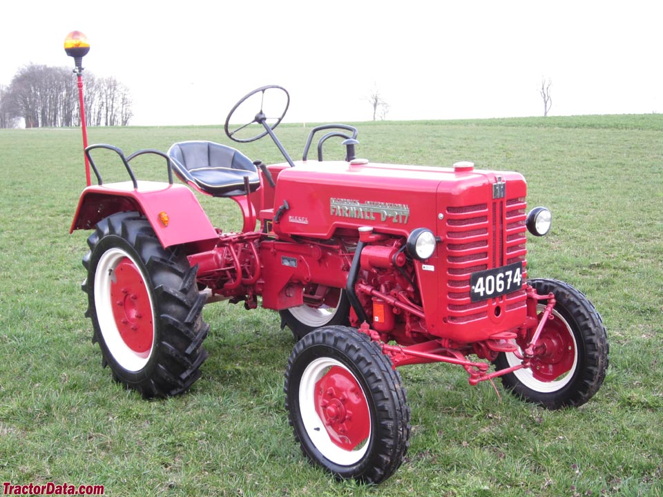 farmall d 217 photos 1956 1962 row crop tractor more farmall d 217 ...