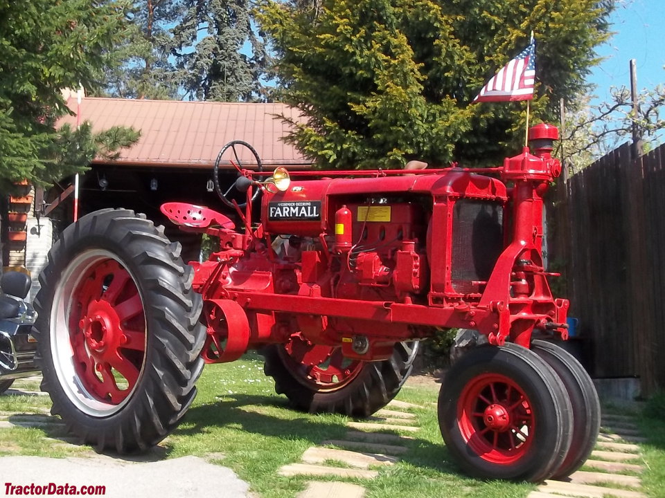 Farmall F-20 on rubber tires. (2 images) Photos courtesy of Lukas ...