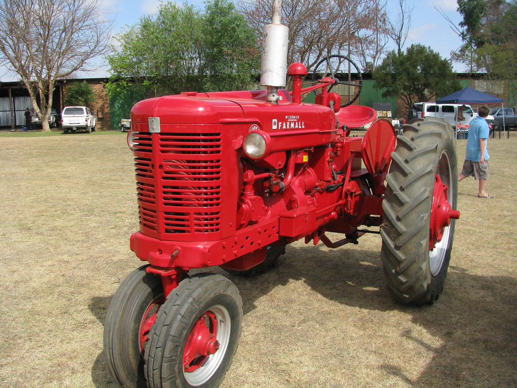 Farmall Super BM (Basic Transporter) Tags: show tractor museum ...