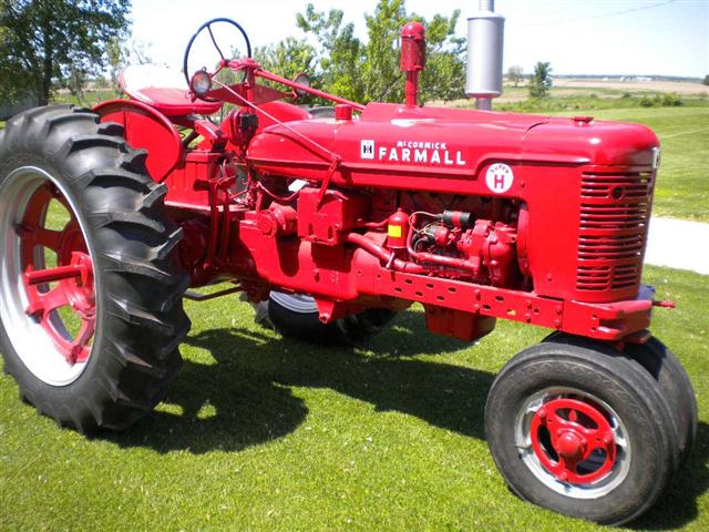 Farmall Super H Tractor for sale