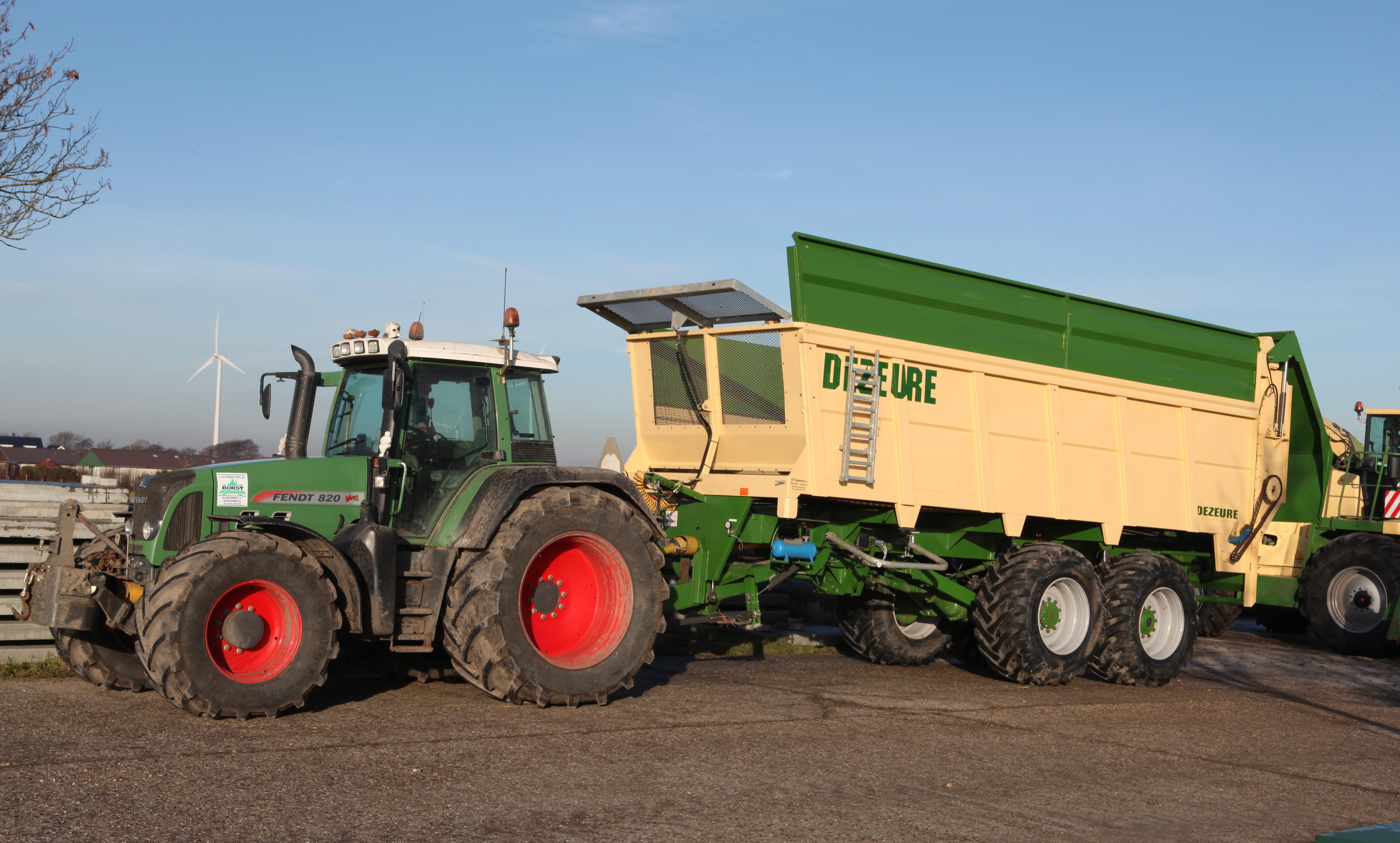Fendt 820 Vario: Photo gallery, complete information about model ...