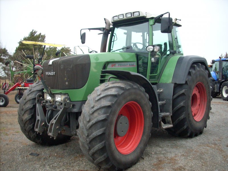 ... :: Second-hand machine Fendt 924 Vario Rüfa Tractor - sold