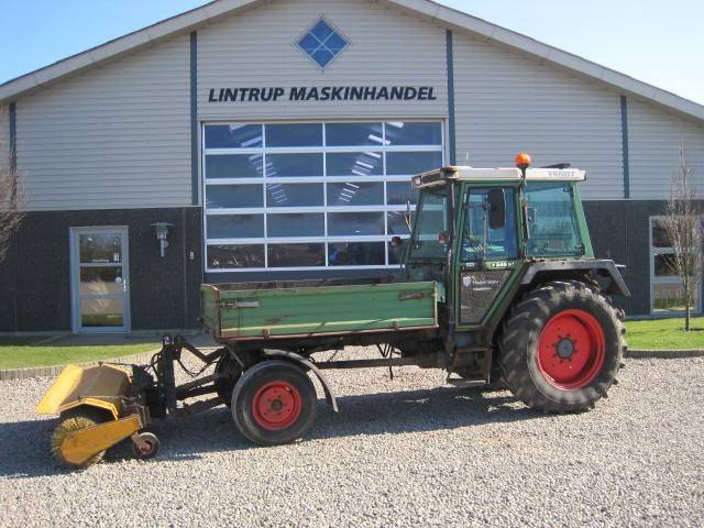 Brugt Fendt Traktor F345GT m. lad og kost- AltiMaskiner.dk