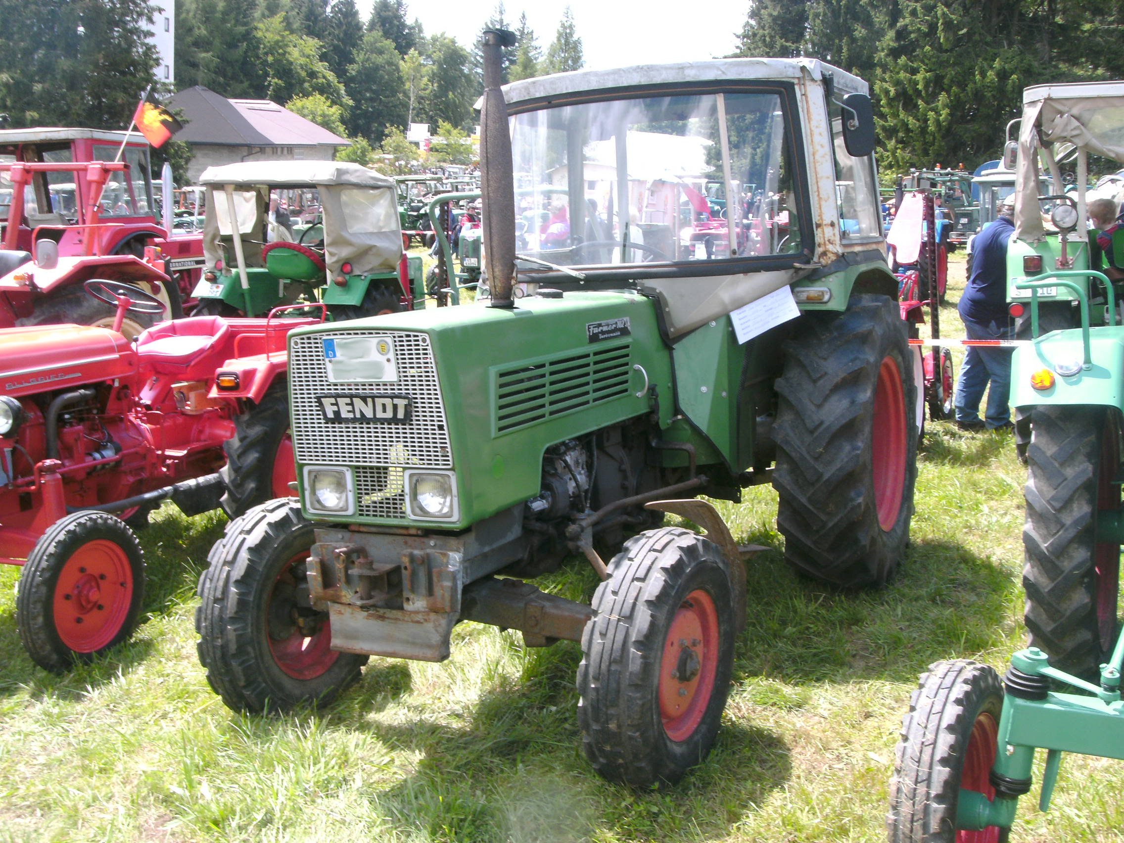 File:Fendt Farmer 102S Turbomatik (1973, 45 PS).jpg - Wikimedia ...