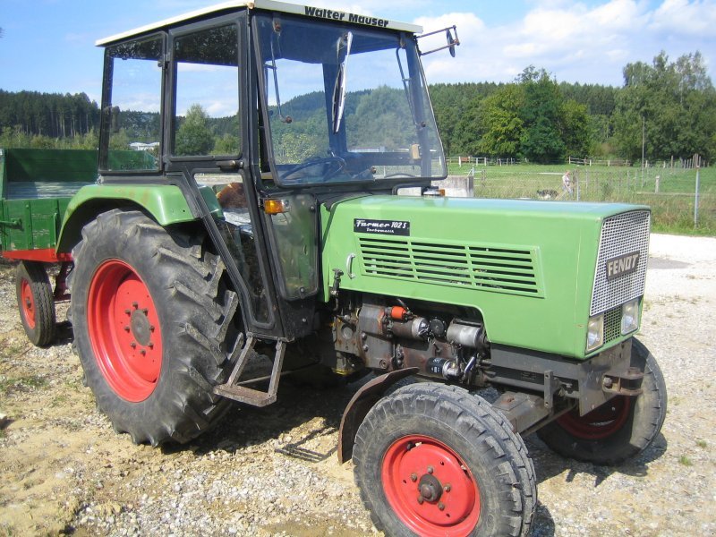 Fendt Farmer 102s Turbomatik Tracteur - technikboerse.com