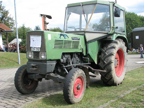 ... .de - Traktoren - Fendt Farmer 103, 103S, 103SA, 103LS und 103LSA