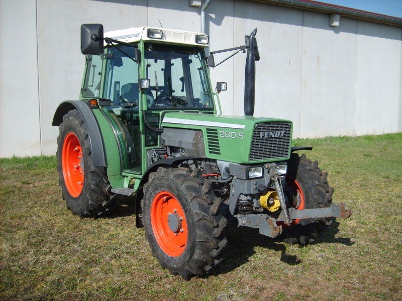 Fendt Farmer 280S Traktor - technikboerse.com