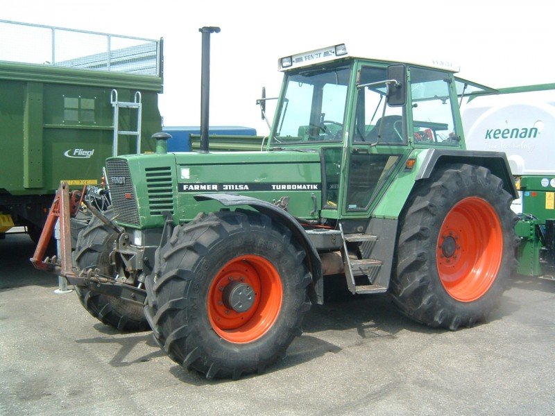 Traktor Fendt Farmer 311 LSA Turbomatik - technikboerse.com