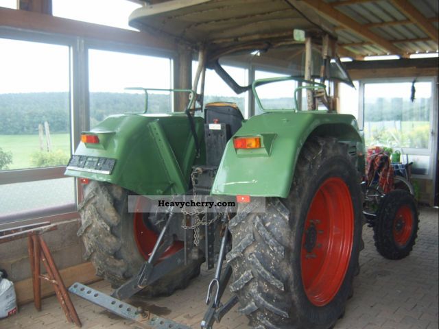 1971 Fendt Farmer 5S Turbomatik Agricultural vehicle Farmyard tractor ...