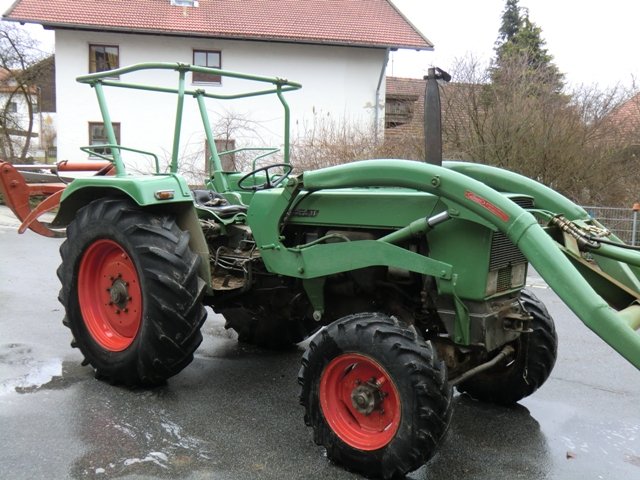 Traktor Fendt Favorit 3S - technikboerse.com