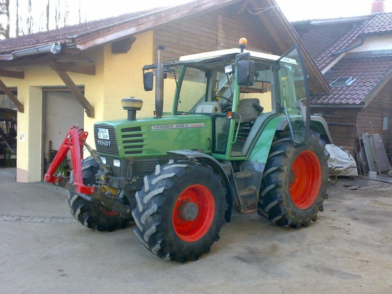 Fendt Favorit 509C mit Frontlader Top Zustand Traktor - technikboerse ...
