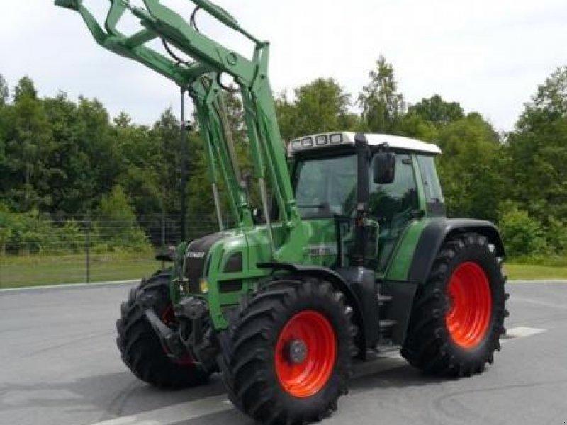 Fendt FAVORIT 711 VARIO Traktor - Gebrauchtmaschinen | Landmaschinen ...