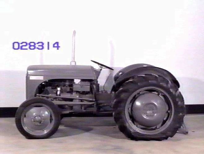 Tractor - Ferguson TEA-20, Harry Ferguson Ltd, Coventry, England, 1951