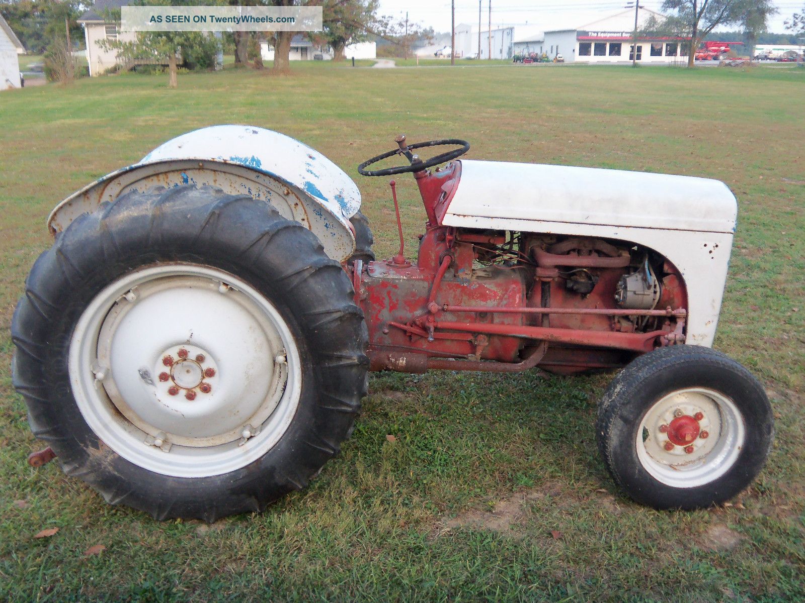 Ferguson To - 20 Tractor - Gas - Antique & Vintage Farm Equip photo 2