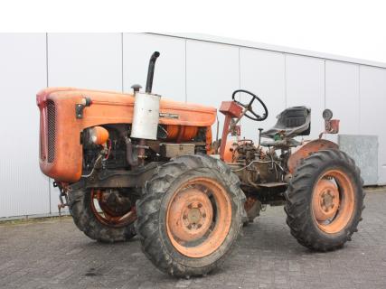 FIAT 251R 1966 Vintage tractor | Van Dijk Heavy Equipment