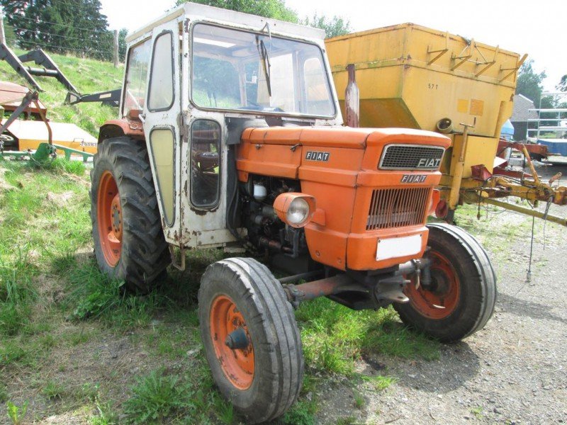 Fiat 460 Tractor - technikboerse.com