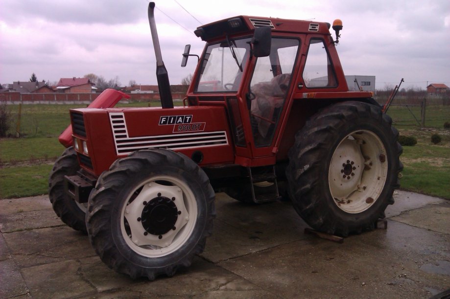 traktor Fiat 980 dt